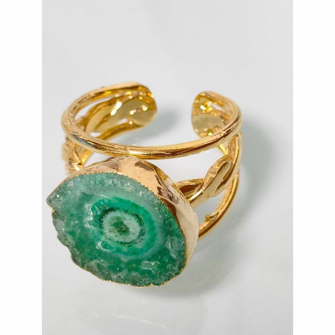 1点もの　l 天然石　グリーン　リング　ストーン　指輪　ターキッシュアクセサリー レディースのアクセサリー(リング(指輪))の商品写真