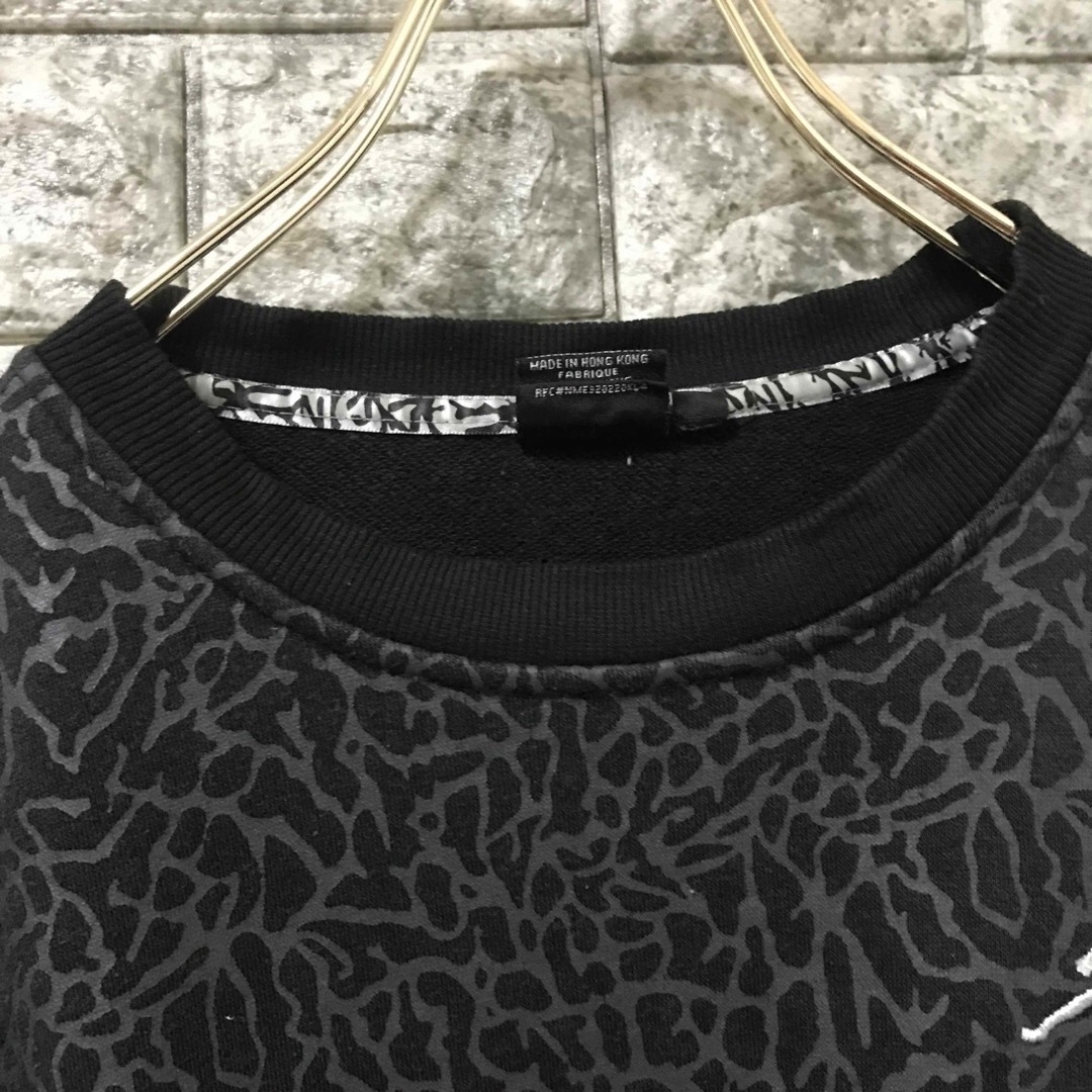 【美品】 NIKE デカロゴ　ショートトレーナー　最終値下げです。 NIKE - 値下げ不可♪ナイキ ジョーダン☆セメント柄☆総柄