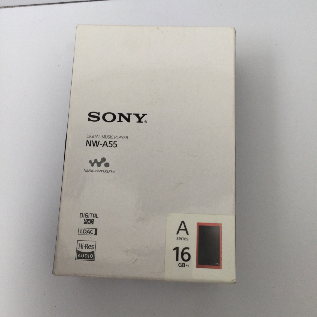 SONY(ソニー)のSONY  ウォークマン Aシリーズ NW-A55(R) スマホ/家電/カメラのオーディオ機器(ポータブルプレーヤー)の商品写真