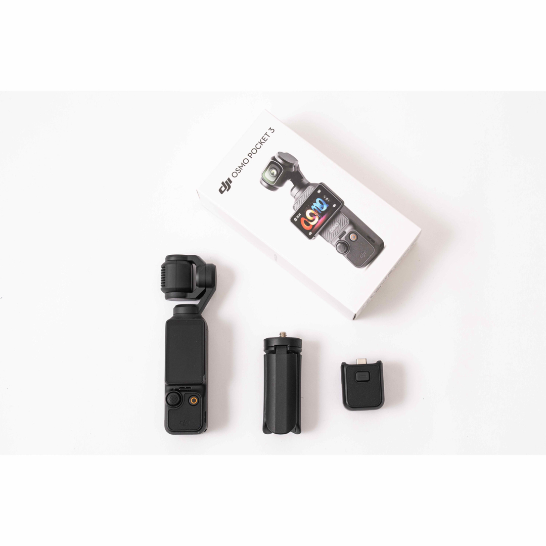 DJI OSMO POCKET 3  ＋　ミニ三脚 スマホ/家電/カメラのカメラ(ビデオカメラ)の商品写真