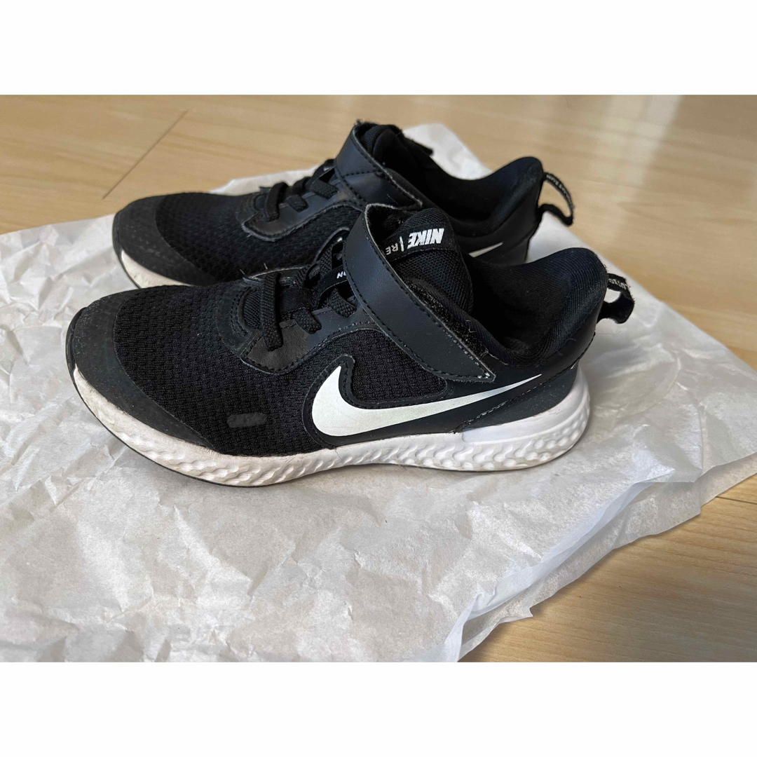 NIKE(ナイキ)のお値下げ♪NIKE キッズスニーカー19センチ キッズ/ベビー/マタニティのキッズ靴/シューズ(15cm~)(スニーカー)の商品写真