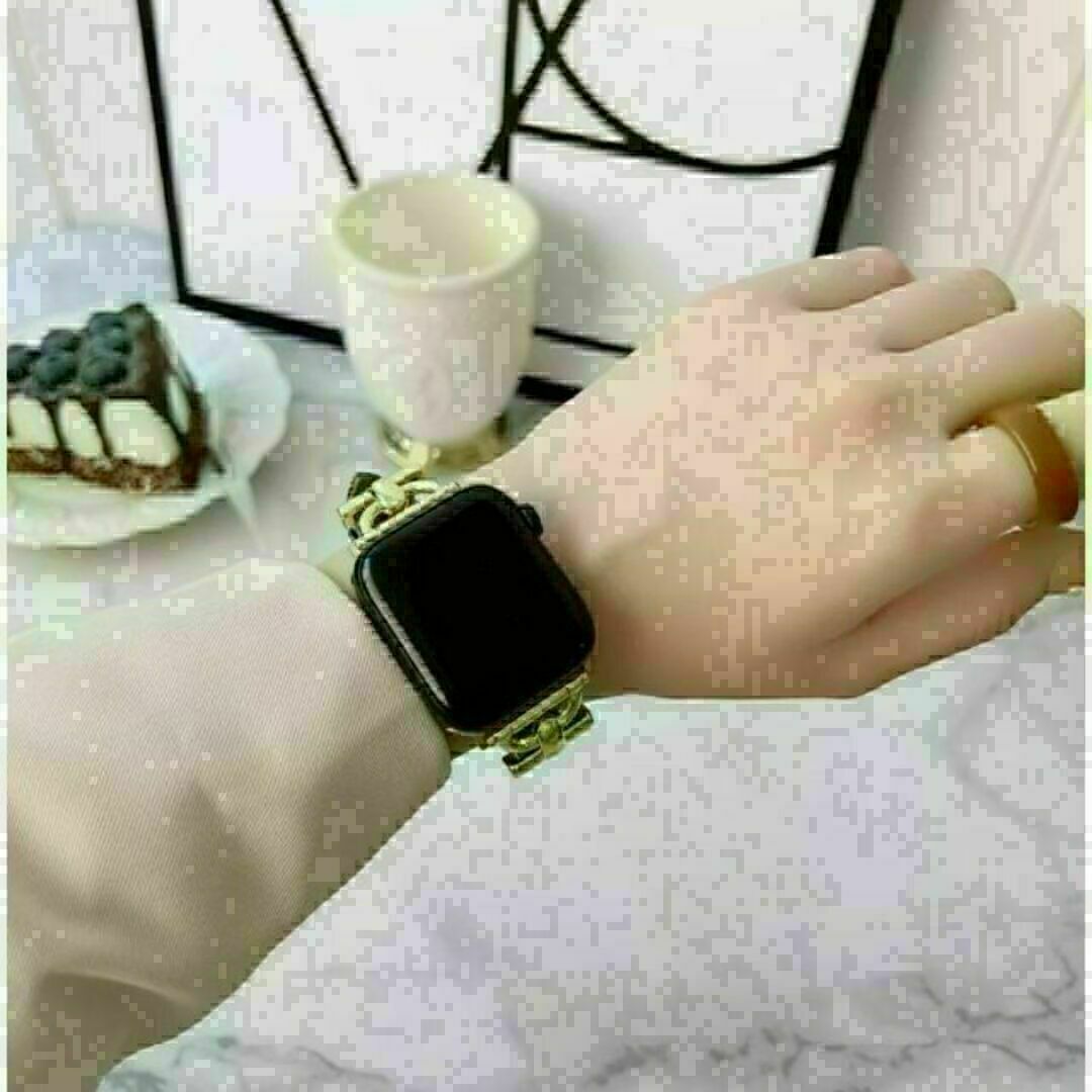 ★Apple Watch　38/40/41mm　型押しレザー バンド　緑★ レディースのファッション小物(腕時計)の商品写真