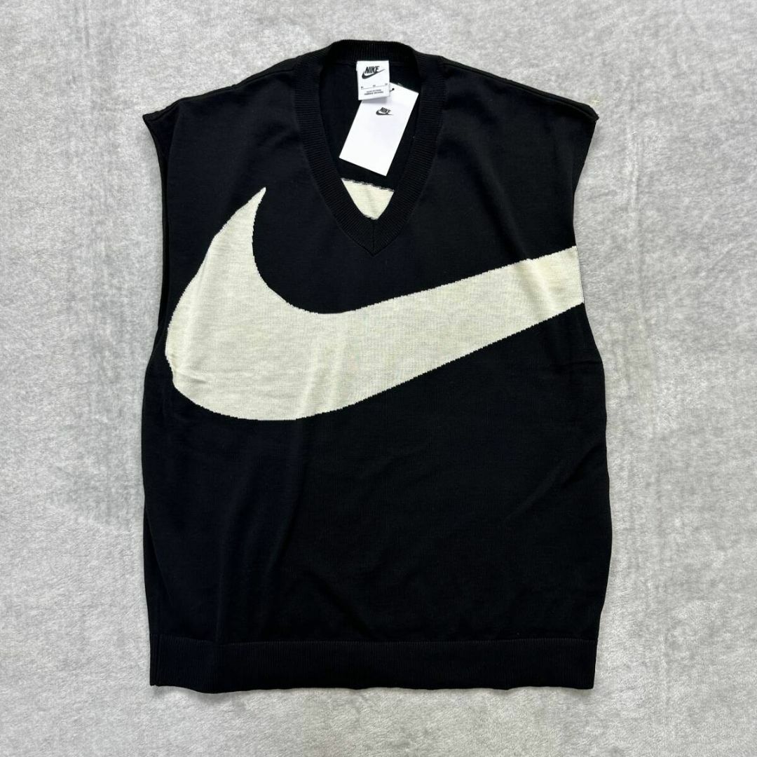 NIKE(ナイキ)の新品 NIKE XLサイズ ニットベスト ビッグロゴ メンズのトップス(ベスト)の商品写真