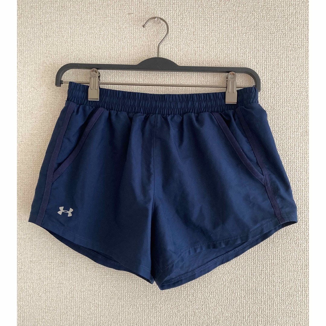 UNDER ARMOUR(アンダーアーマー)のアンダーアーマーSサイズ　パンツ スポーツ/アウトドアのトレーニング/エクササイズ(トレーニング用品)の商品写真