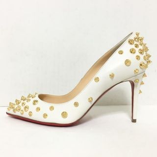 クリスチャンルブタン(Christian Louboutin)のCHRISTIAN LOUBOUTIN(クリスチャンルブタン) パンプス 36 レディース - 白 スタッズ/アウトソール張替済 レザー(ハイヒール/パンプス)