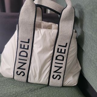 スナイデル(SNIDEL)のsnidel、バック、ロゴ入り(トートバッグ)