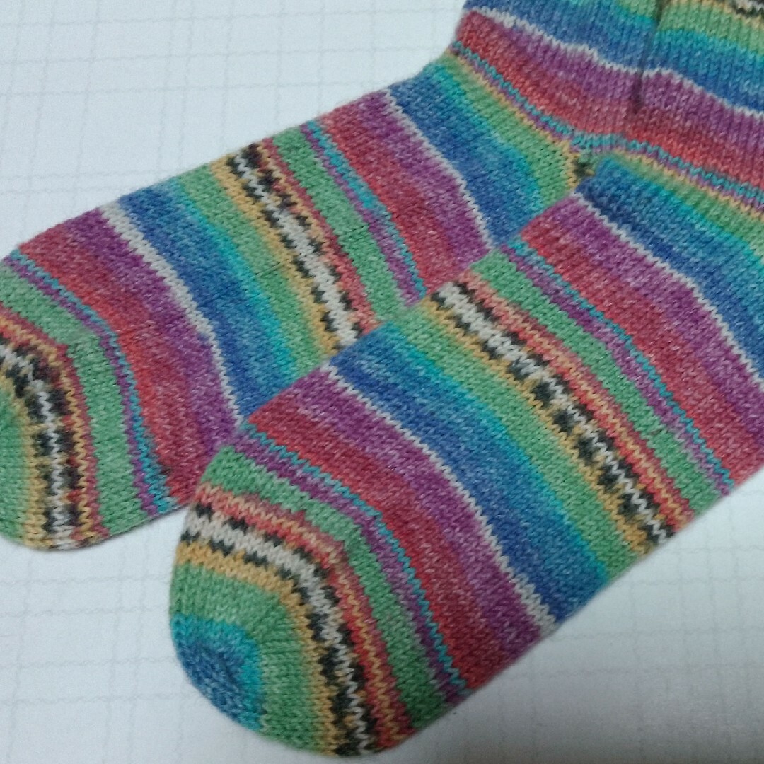 手編み靴下⭐オパール毛糸⭐フルーツグミ✳️ ハンドメイドのファッション小物(レッグウェア)の商品写真