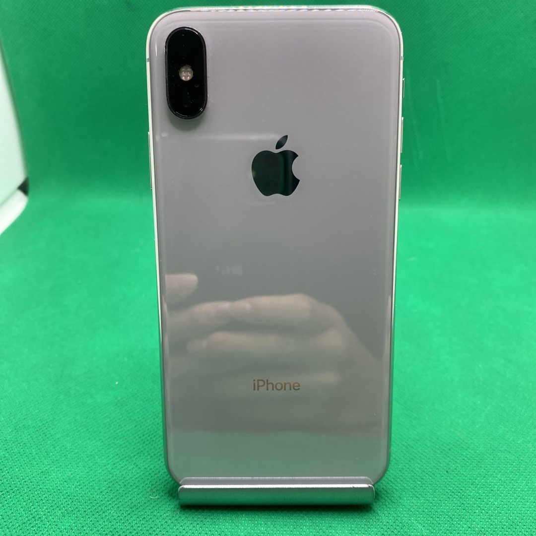 iPhone(アイフォーン)の【格安美品】iPhone X 64GB simフリー本体 646 スマホ/家電/カメラのスマートフォン/携帯電話(スマートフォン本体)の商品写真