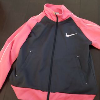 ナイキ NIKE パーカー 黒 ピンク ハーフジップ(ジャケット/上着)