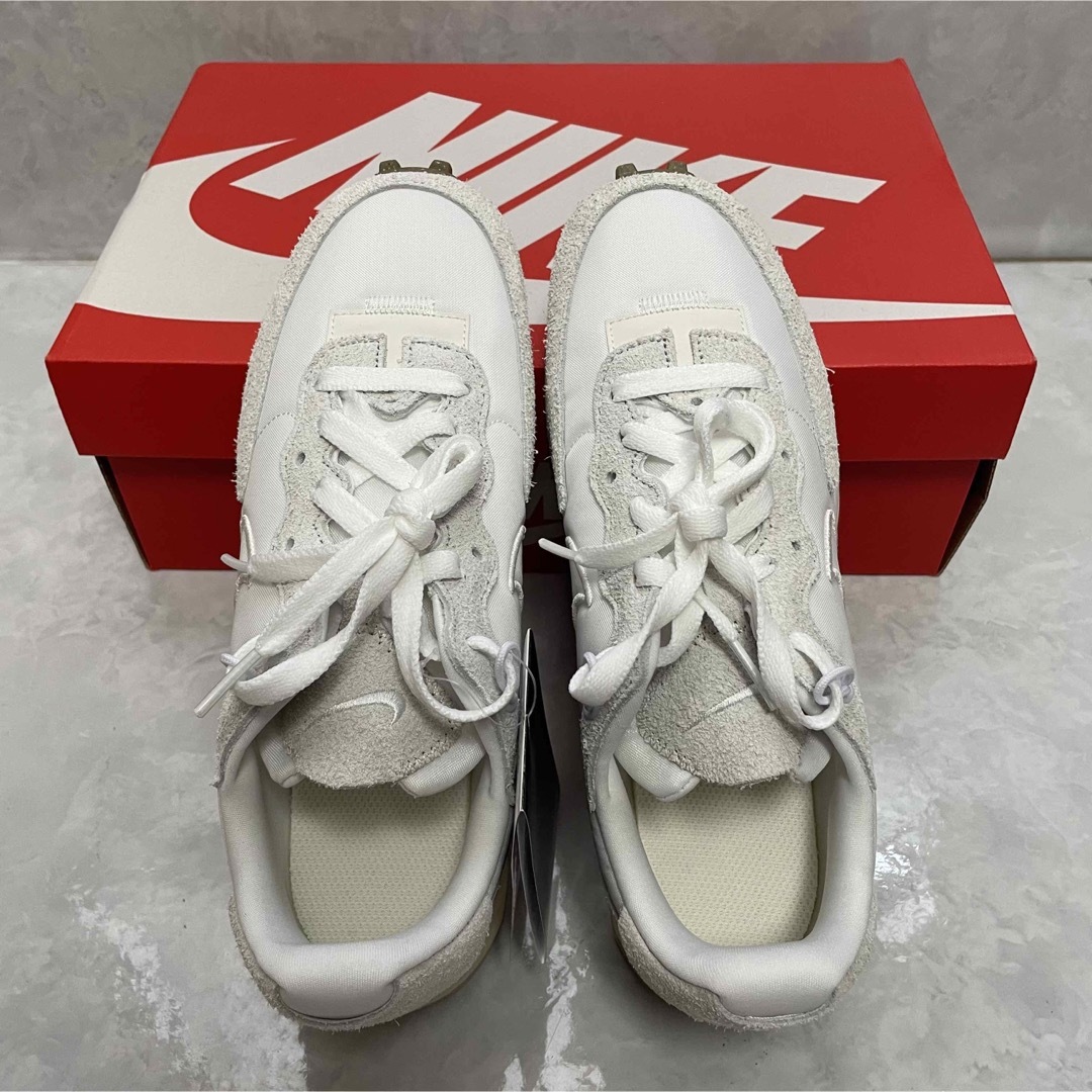 NIKE(ナイキ)のNike WMNS Fontanca Waffle "White" 24.0cm レディースの靴/シューズ(スニーカー)の商品写真