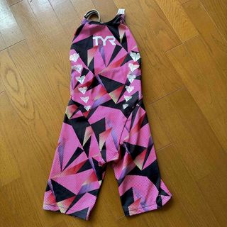 ティア(TYR)のTYR  未使用　競泳水着　レディースL(水着)