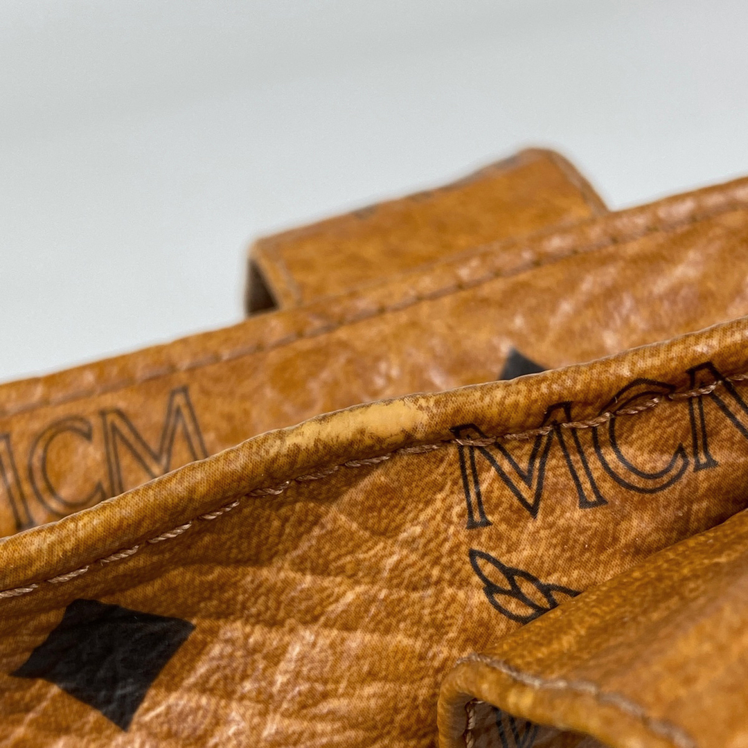 MCM(エムシーエム)のエム・シー・エム ロゴグラム トートバッグ レディース 【中古】 レディースのバッグ(トートバッグ)の商品写真