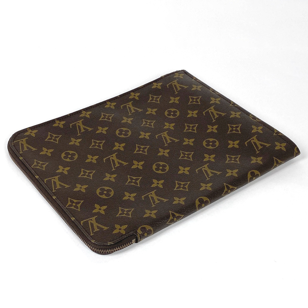 LOUIS VUITTON(ルイヴィトン)のルイ・ヴィトン ポッシュ ドキュマン メンズ 【中古】 メンズのバッグ(セカンドバッグ/クラッチバッグ)の商品写真