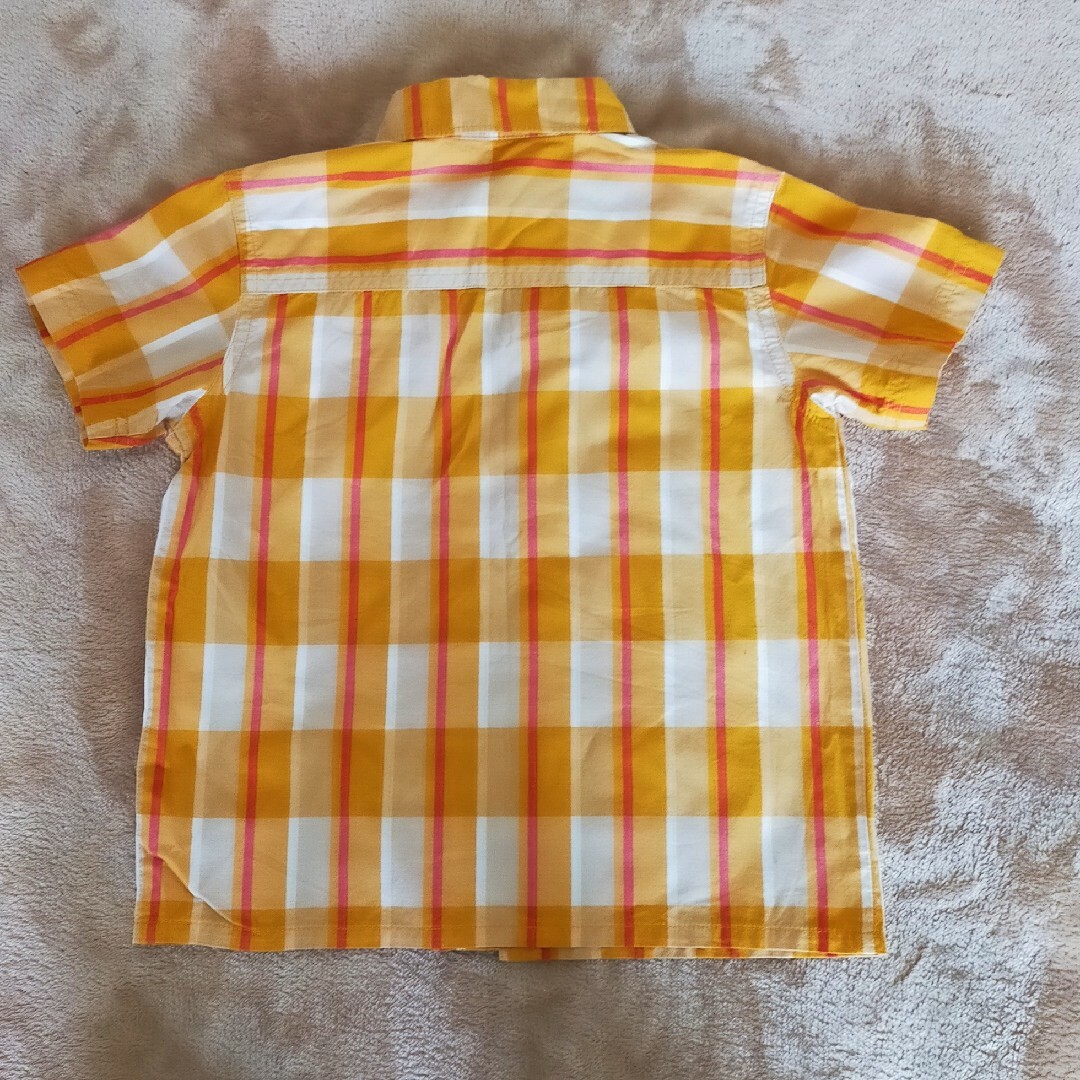 BeBe(ベベ)のシャツ100 キッズ/ベビー/マタニティのキッズ服男の子用(90cm~)(Tシャツ/カットソー)の商品写真