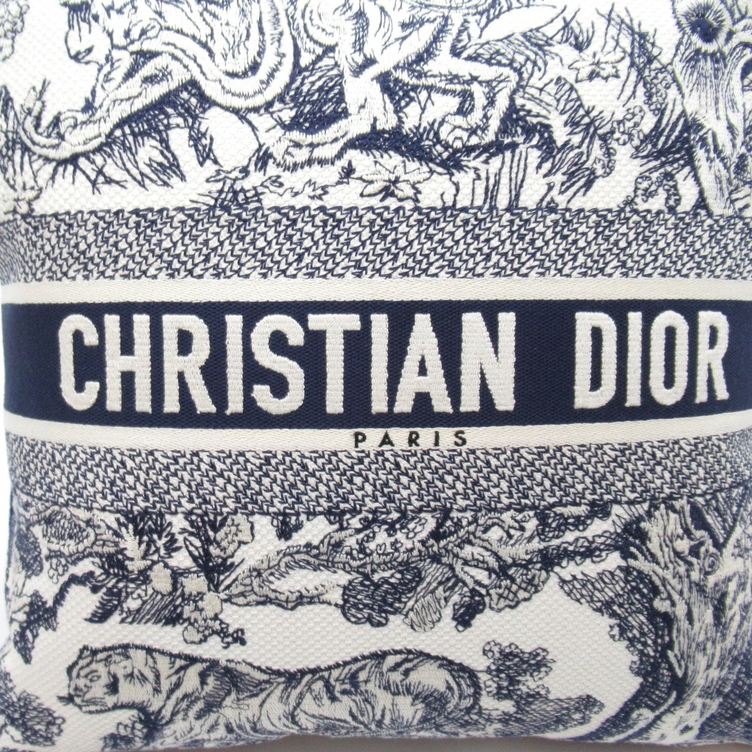 Dior - ディオール スモール スクエア クッション 衣料品の通販 Dior - ディオール スモール スクエア クッション 衣料品の通販