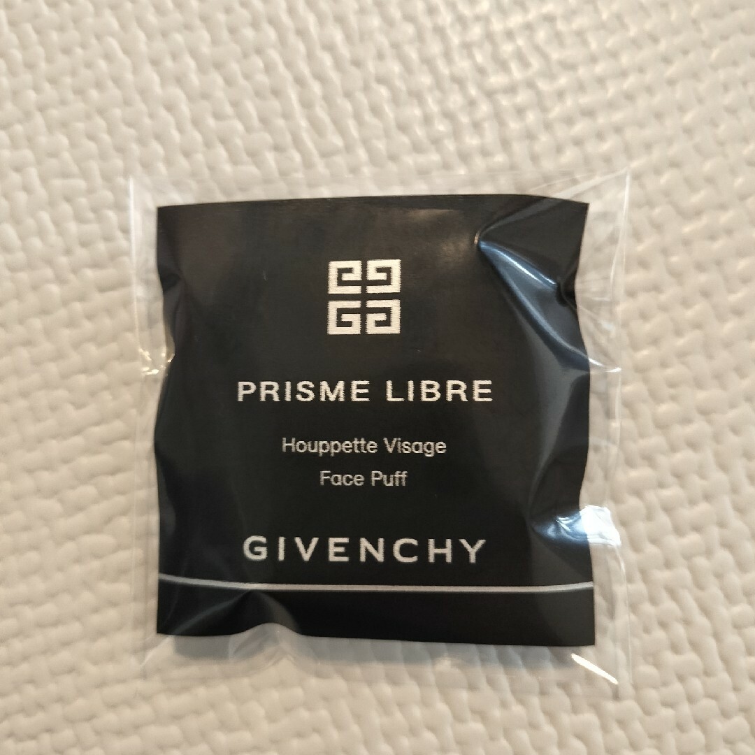 GIVENCHY(ジバンシィ)のプリズム・リーブル パフジバンシイ コスメ/美容のメイク道具/ケアグッズ(パフ・スポンジ)の商品写真