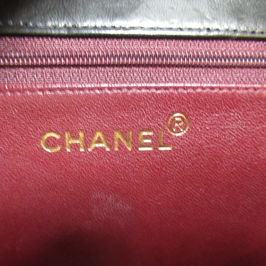 CHANEL(シャネル)のシャネル マトラッセ プッシュロックチェーンショルダー バッグ ショルダーバッグ レディースのバッグ(ショルダーバッグ)の商品写真