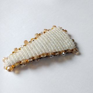 ビーズ刺繍　スリーピン　ヘアピン　ヘアーアクセサリー　パッチンピン(ヘアアクセサリー)