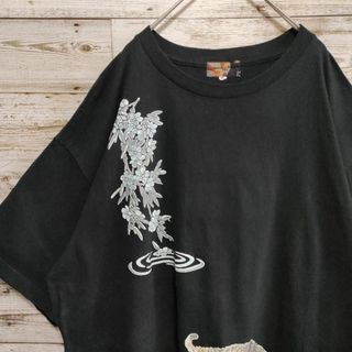 【585】和風屏風　掛け軸　トラ虎唐獅子半袖Tシャツバックプリント後ろ側切り替え(Tシャツ/カットソー(半袖/袖なし))