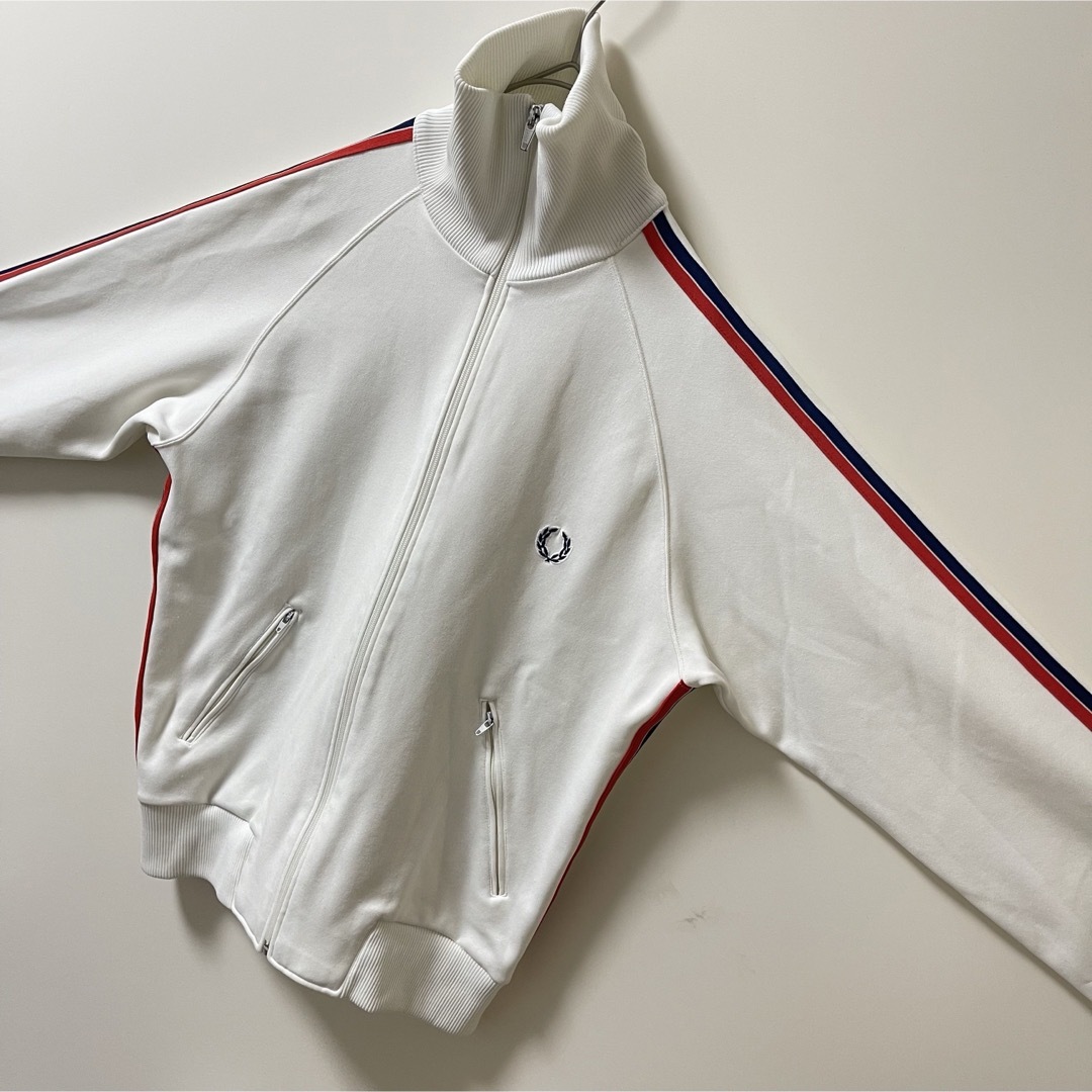 FRED PERRY - 80s美品】フレッドペリー刺繍トラックジャケット FRED PERRY - 80s美品】フレッドペリー刺繍トラックジャケット