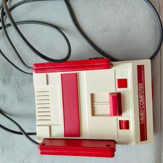 ケーブルなし　Nintendo  クラシックミニ ファミリーコンピュータ(家庭用ゲーム機本体)