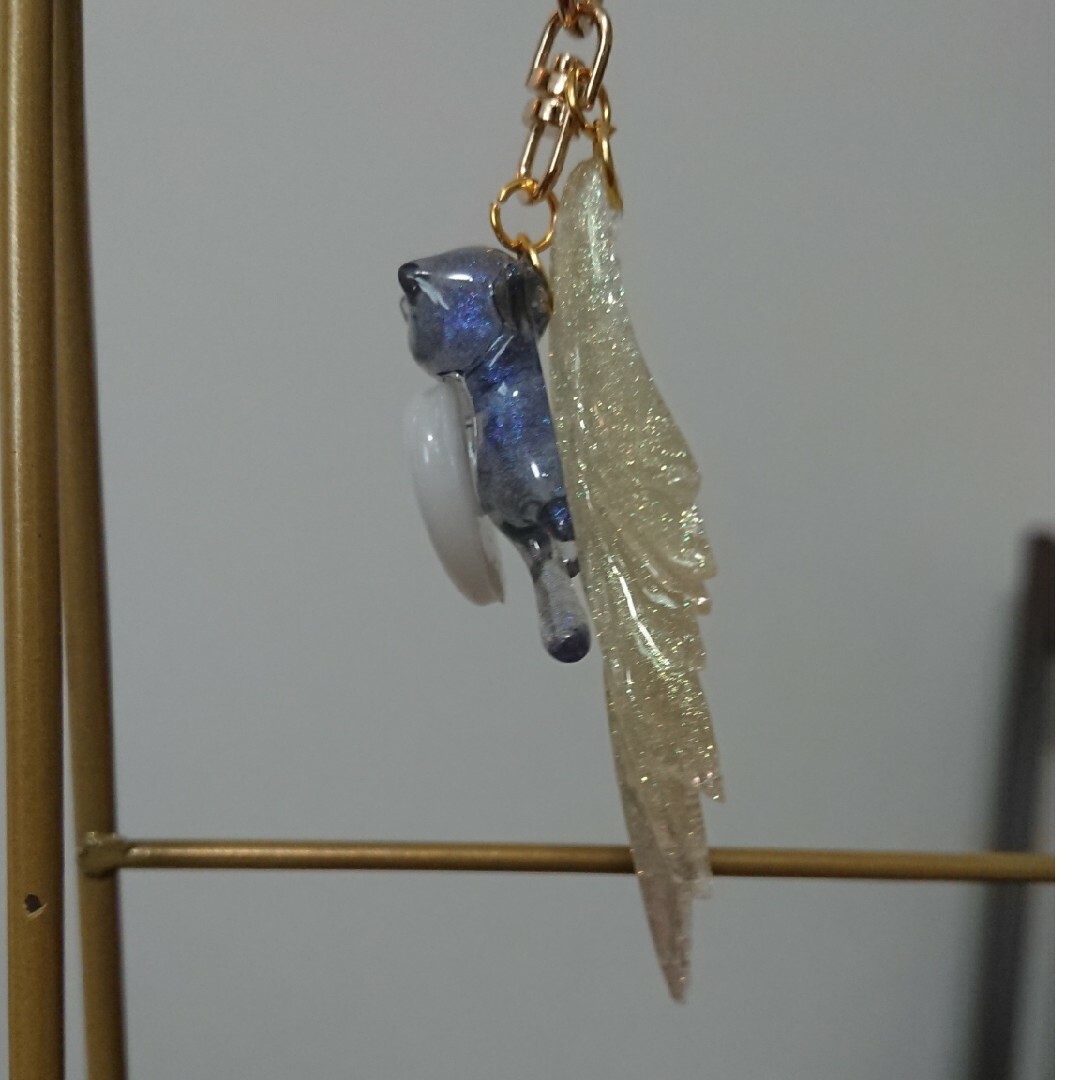 【fairy様】1320.琉球ガラス　桃の花　とびつき猫　レジン　キーホルダー fairy様】1320.琉球ガラス 桃の花 とびつき猫 レジン