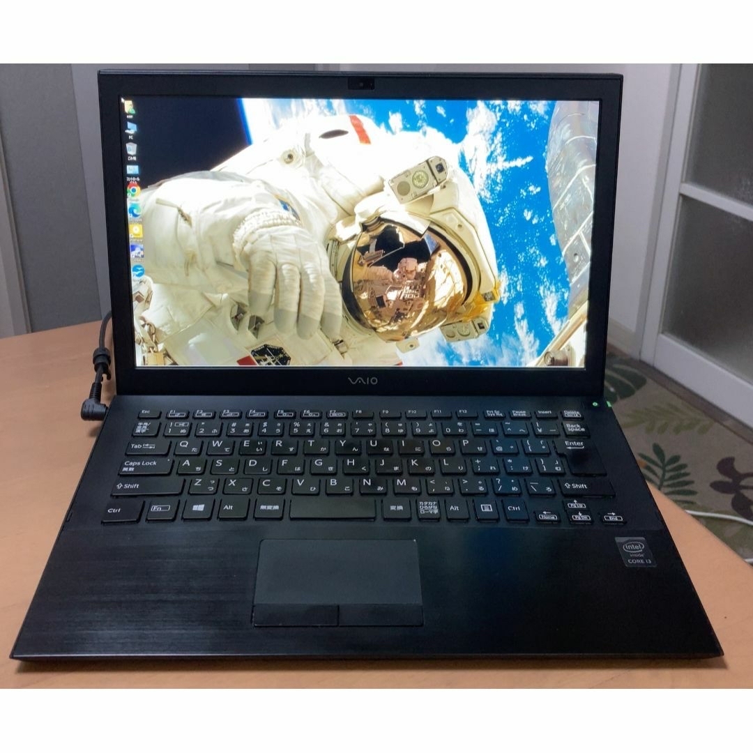 SONY(ソニー)の●凄黒 VAIO Pro 13 Core i3 4G SSD 128G  13. スマホ/家電/カメラのPC/タブレット(ノートPC)の商品写真