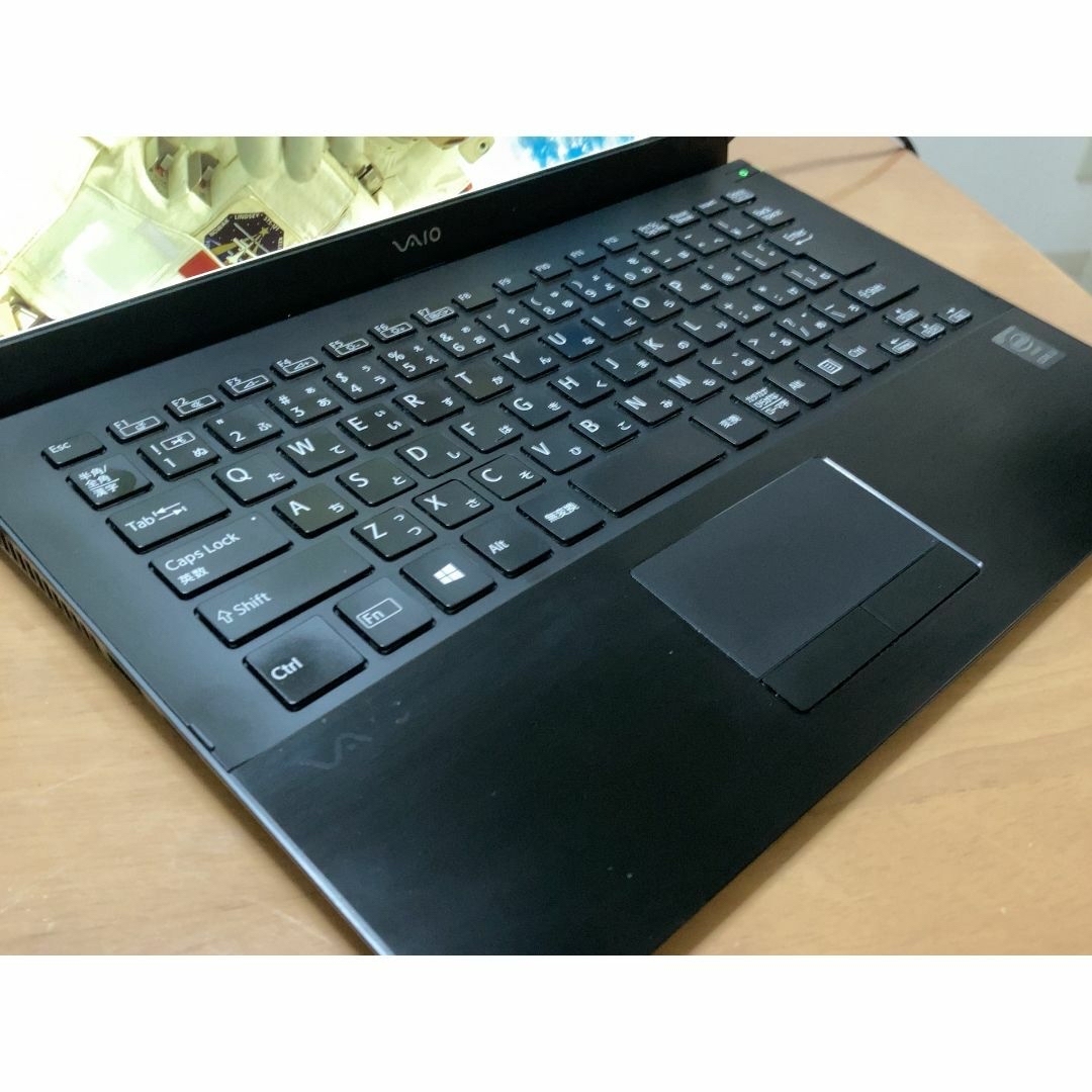 SONY(ソニー)の●凄黒 VAIO Pro 13 Core i3 4G SSD 128G  13. スマホ/家電/カメラのPC/タブレット(ノートPC)の商品写真