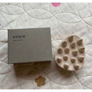 イソップ(Aesop)のAKN/R アクニースカルプブラシ(ヘアブラシ/クシ)