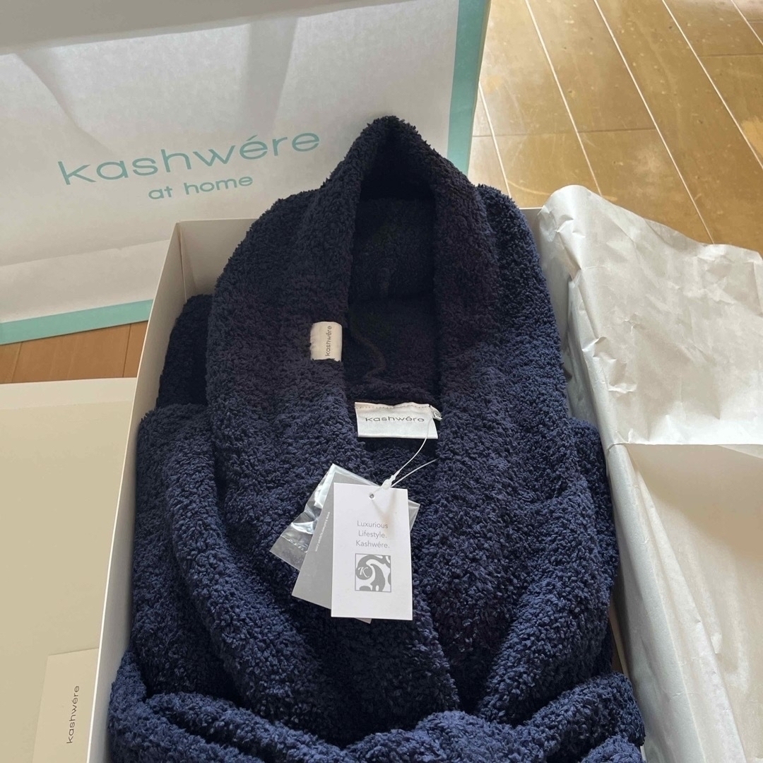 kashwere(カシウエア)の【新品】Kashwere  バスローブ　ネイビー メンズのトップス(その他)の商品写真