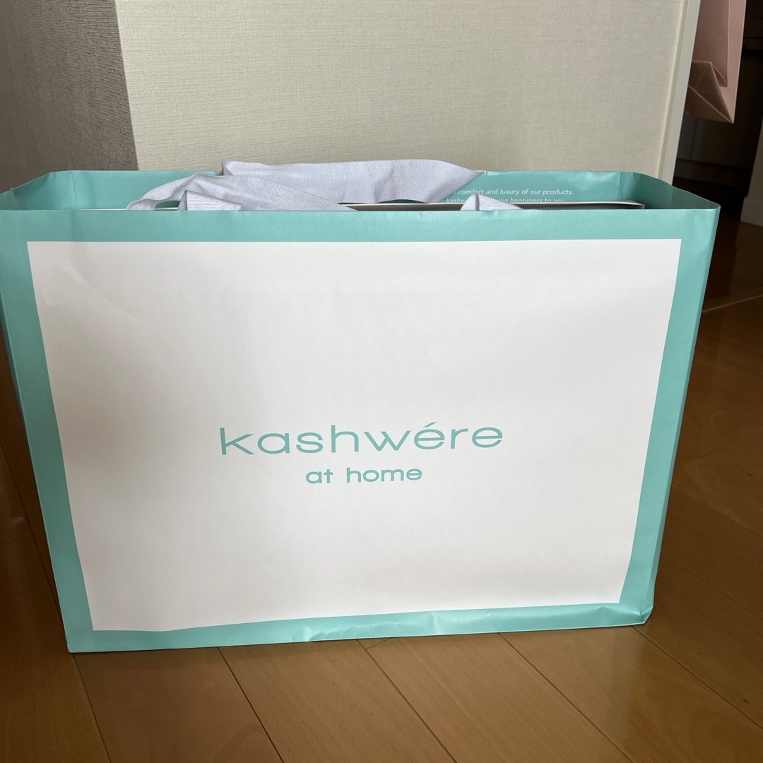 kashwere(カシウエア)の【新品】Kashwere  バスローブ　ネイビー メンズのトップス(その他)の商品写真