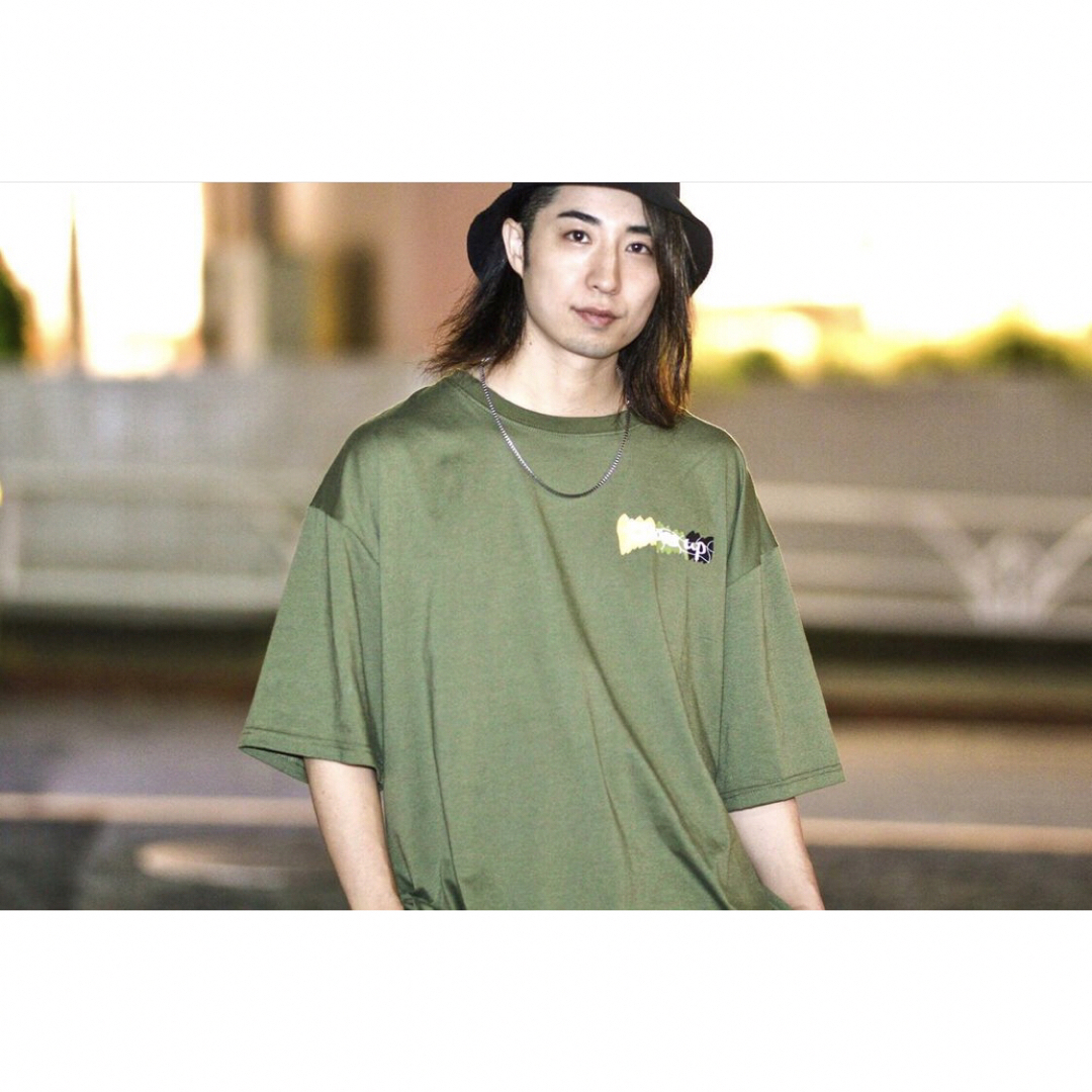  xup character T shirt Lサイズ　完売品　男女兼用 レディースのトップス(シャツ/ブラウス(長袖/七分))の商品写真