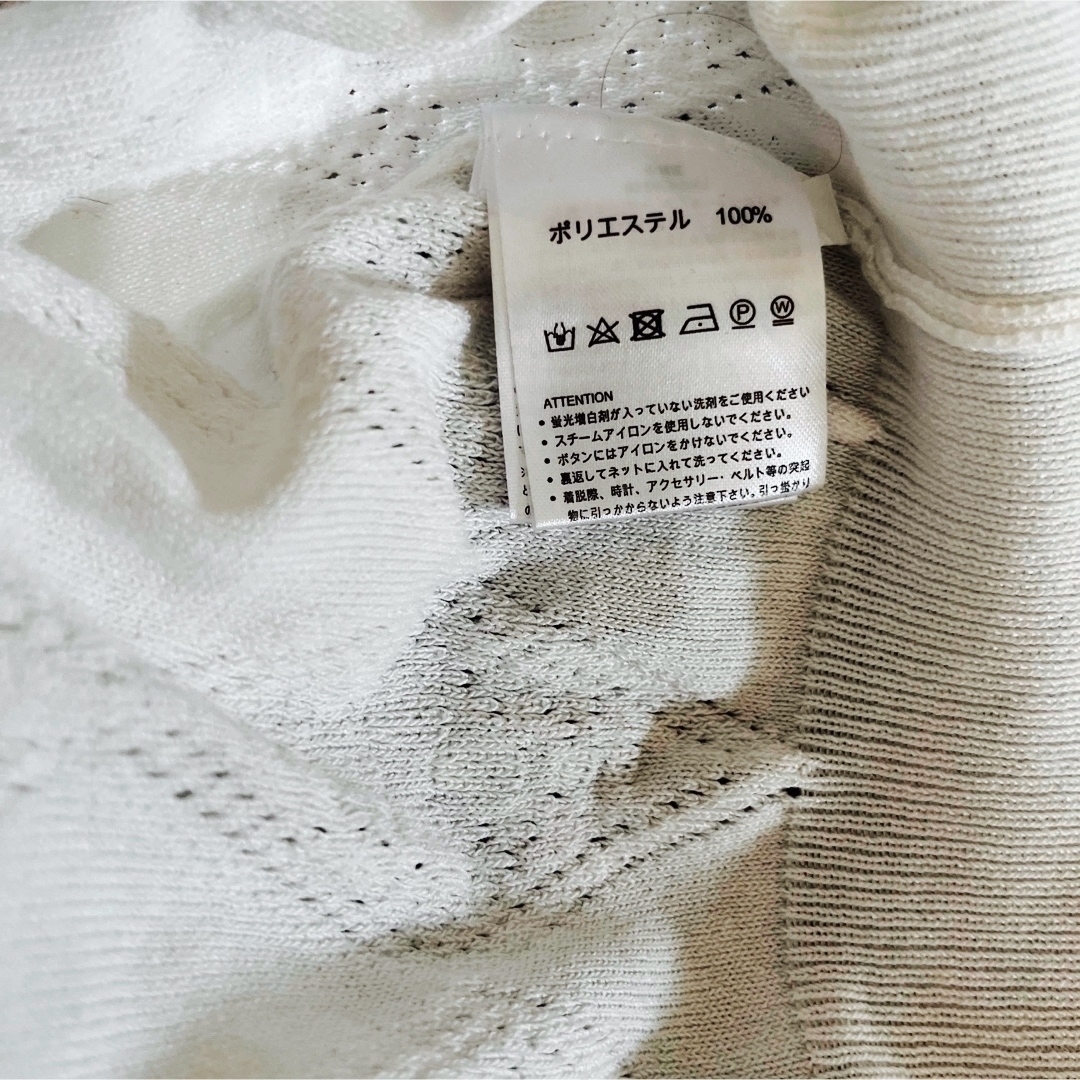 emi+   白ニットセーター　パフスリーブ　プルオーバーM〜Lサイズ レディースのトップス(ニット/セーター)の商品写真