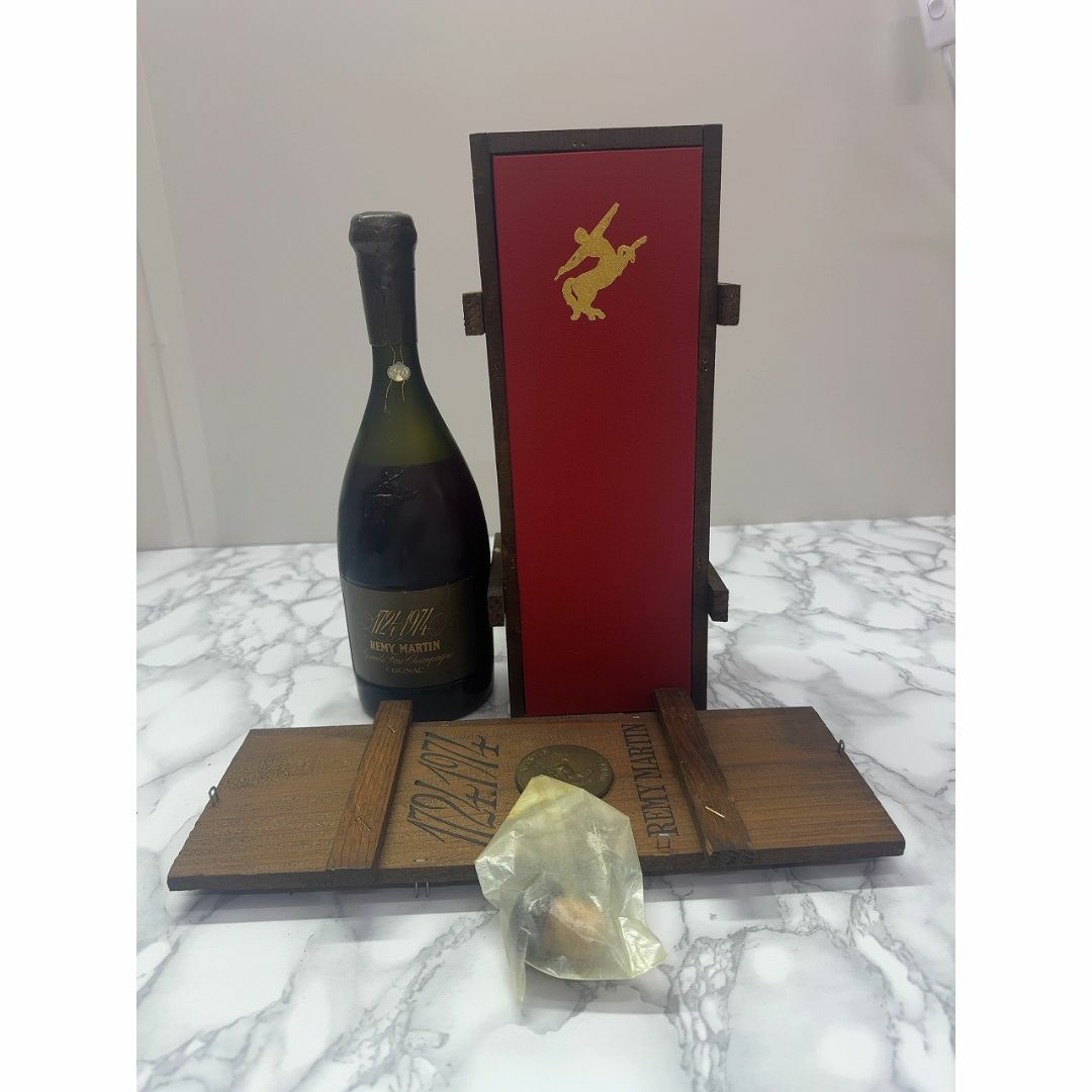 REMY くれよ MARTIN レミーマルタン 1724-1974 250周年記念ボトル REMY くれよ MARTIN レミーマルタン 1724-1974 250周年記念ボトル