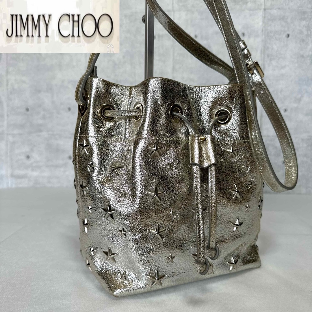 JIMMY CHOO(ジミーチュウ)の【美品】JIMMY CHOO JUNO/S シルバー 巾着 ショルダーバッグ レディースのバッグ(ショルダーバッグ)の商品写真