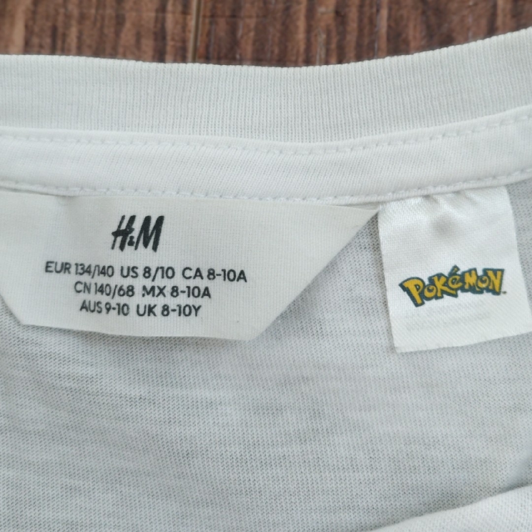 H&M(エイチアンドエム)のH＆M Tシャツ １４０ ポケモン ピカチュウ サトシ キッズ/ベビー/マタニティのキッズ服男の子用(90cm~)(Tシャツ/カットソー)の商品写真