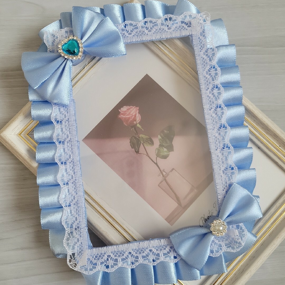 に*て様 リボンデコケース　B7サイズ A61 硬質ケース デコ b7 リボン フリル トレカデコ 水色の通販