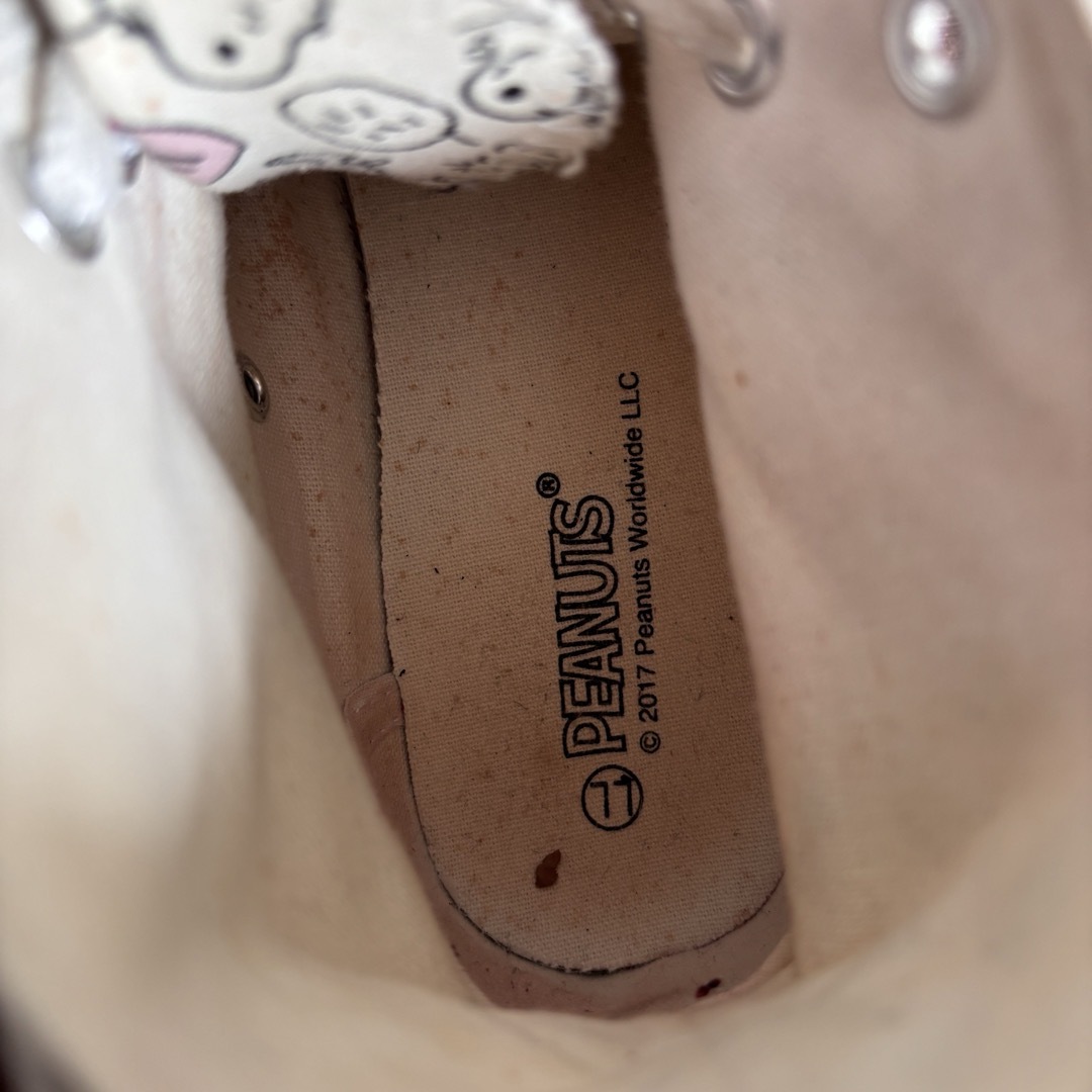 PEANUTS(ピーナッツ)のSNOOPY　スヌーピー　 ピーナッツ　ハイカットスニーカー サイズ表記 LL レディースの靴/シューズ(スニーカー)の商品写真