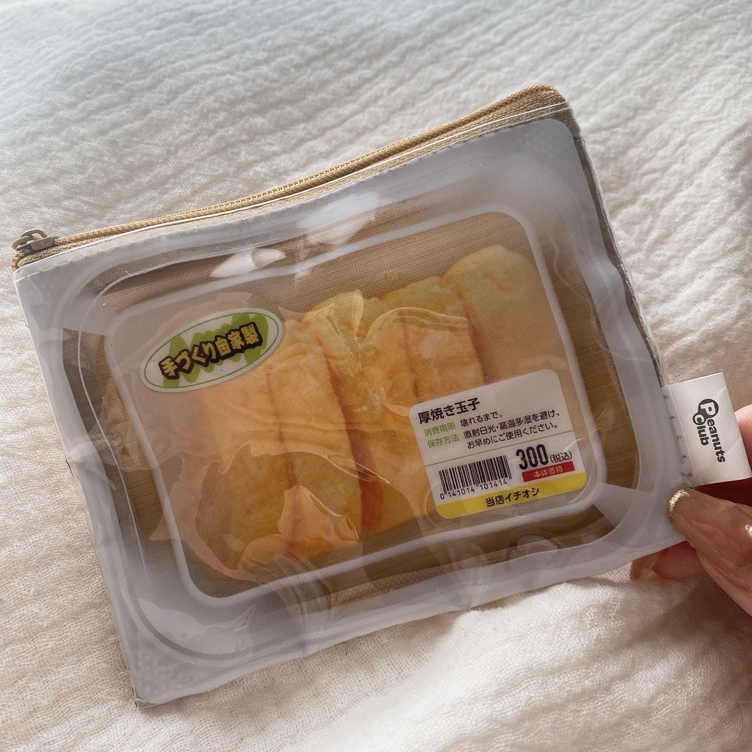 ガチャガチャ お惣菜ポーチ 厚焼き玉子 レディースのファッション小物(ポーチ)の商品写真