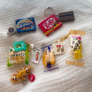 ガチャガチャ 食べ物・お菓子各種 ※選択(キャラクターグッズ)