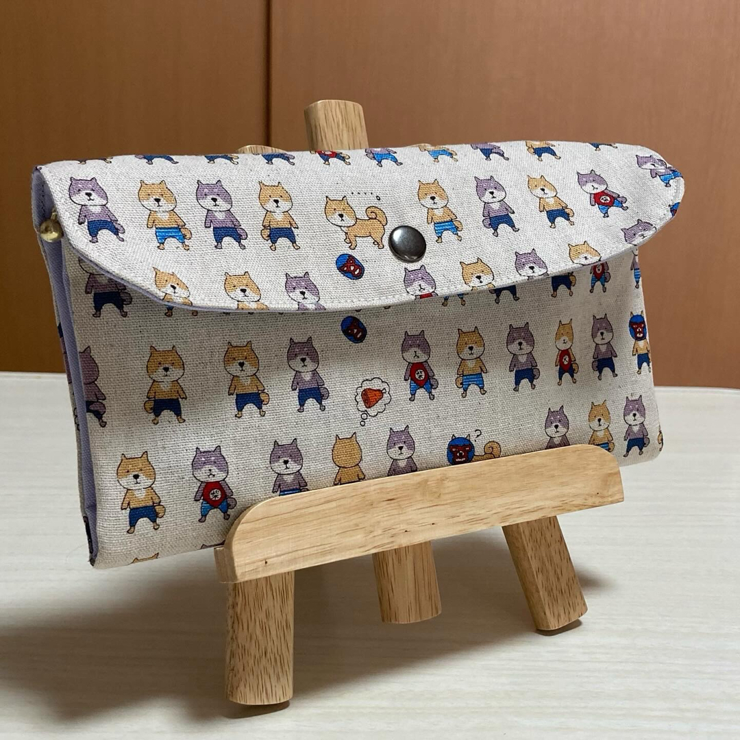 ハンドメイド　ワンチャン柄　通帳ケース　マルチポーチ　犬柄 ハンドメイドのファッション小物(ポーチ)の商品写真