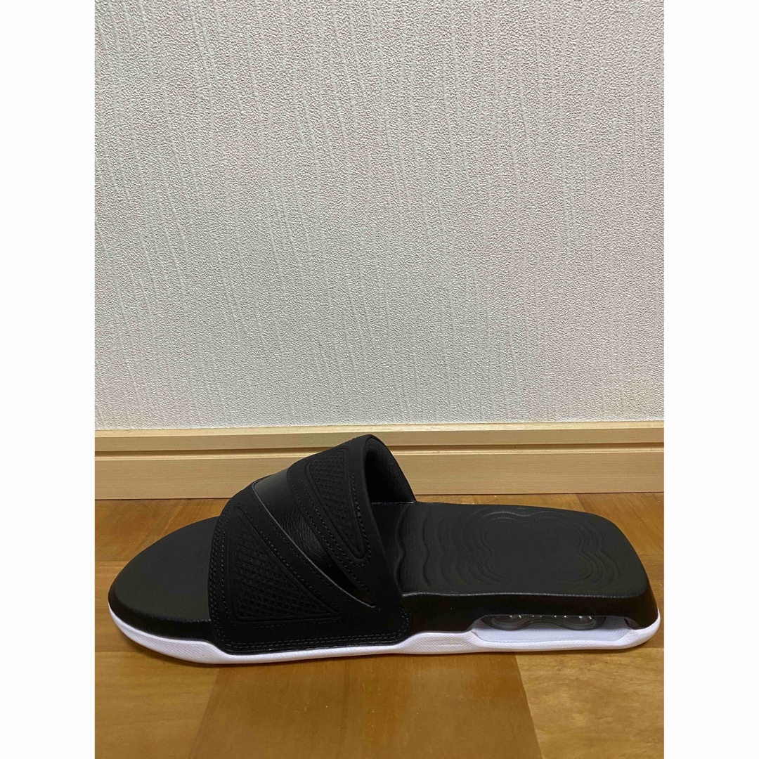NIKE(ナイキ)の新品未使用 28センチ エアマックス サンダル NIKE ブラック メンズの靴/シューズ(サンダル)の商品写真