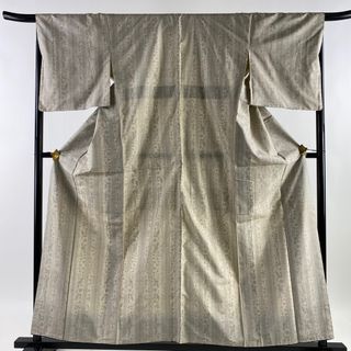 大島紬 身丈159cm 裄丈68cm 正絹 逸品 【中古】(着物)