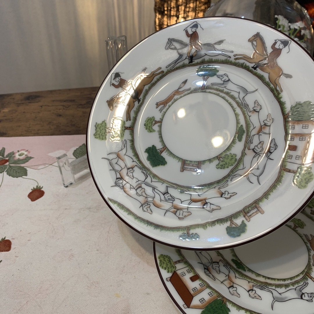 WEDGWOOD - ウェッジウッド ハンティングシーン 17.5cmケーキ WEDGWOOD - ウェッジウッド ハンティングシーン 17.5cmケーキ