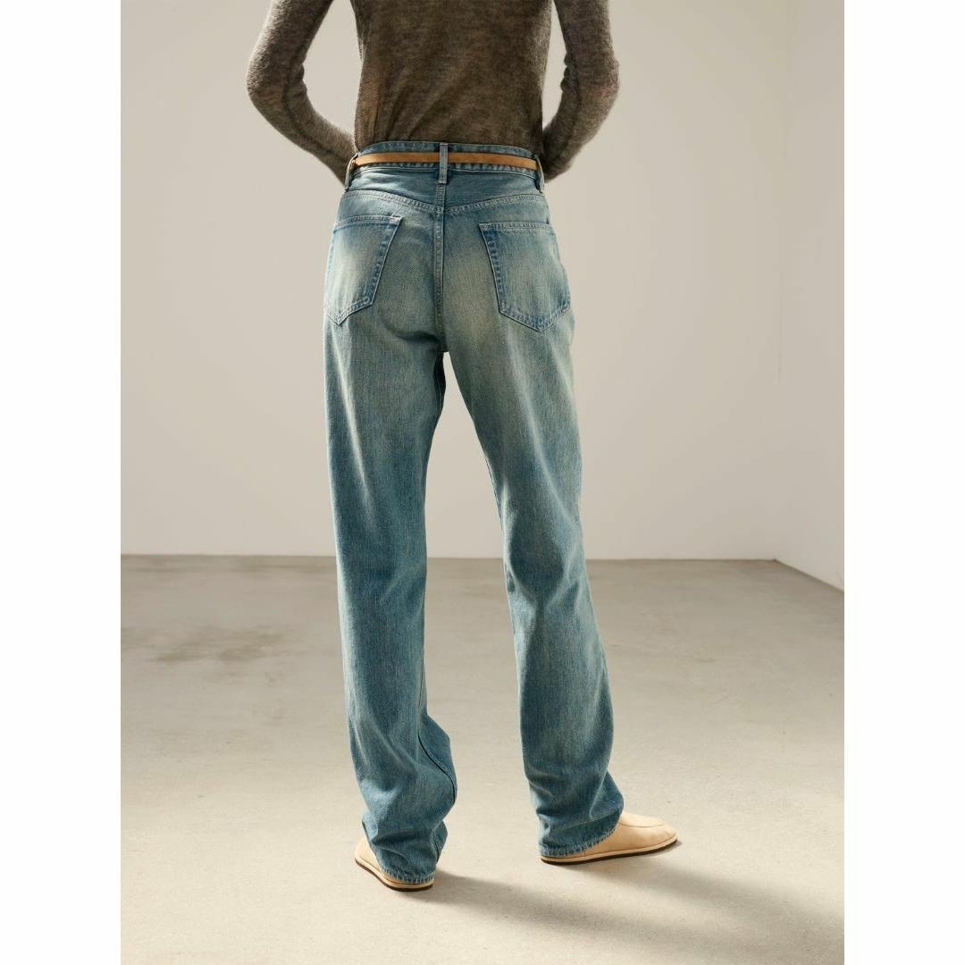 AURALEE(オーラリー)の23AW AURALEE Selvedge Faded Light Denim レディースのパンツ(デニム/ジーンズ)の商品写真