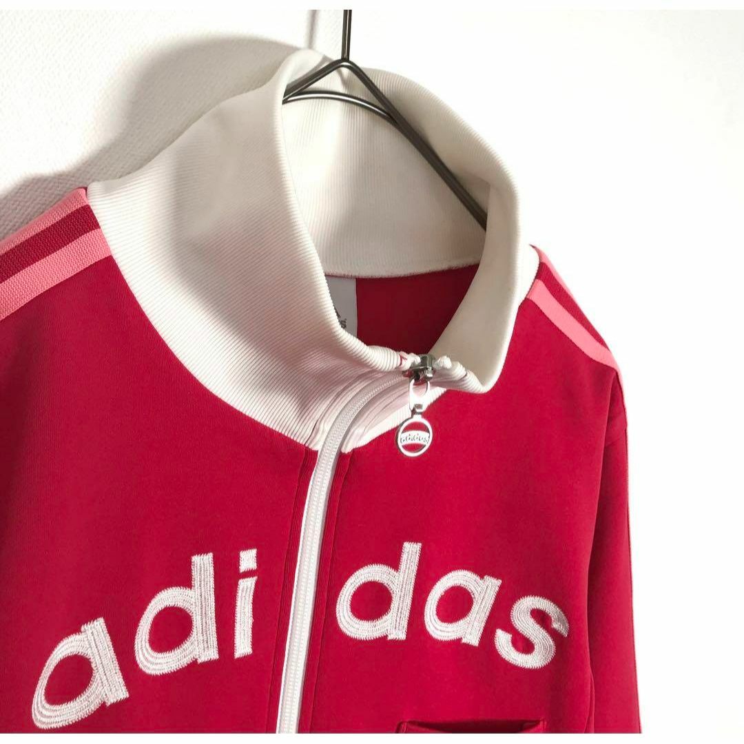 adidas(アディダス)のadidasアディダス　刺繍ロゴ　サイドライン　トラックジャケット レディースのトップス(その他)の商品写真