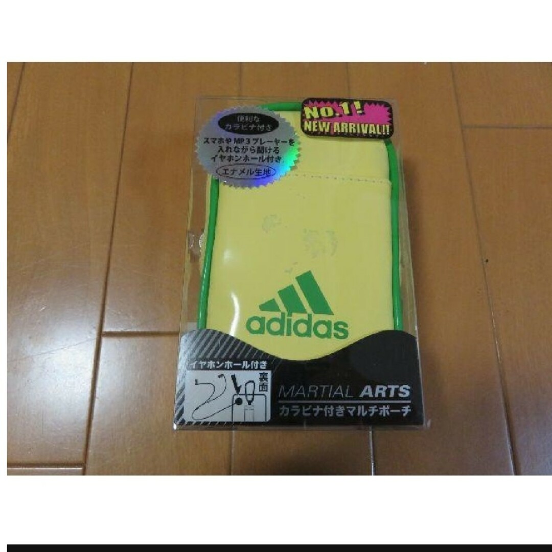 adidas(アディダス)の●アディダス adidas カラビナ付きマルチポーチ　黄 スマホ/家電/カメラのスマホ/家電/カメラ その他(その他)の商品写真