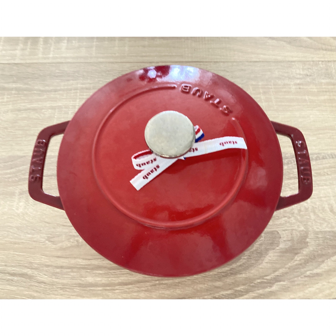 STAUB(ストウブ)鍋　ワナベ　18cm レッド インテリア/住まい/日用品のキッチン/食器(鍋/フライパン)の商品写真