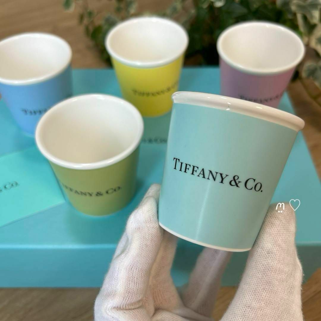 Tiffany & Co.(ティファニー)のティファニー　ボーンチャイナペーパーカップ　エスプレッソカップ　食器　インテリア インテリア/住まい/日用品のキッチン/食器(グラス/カップ)の商品写真