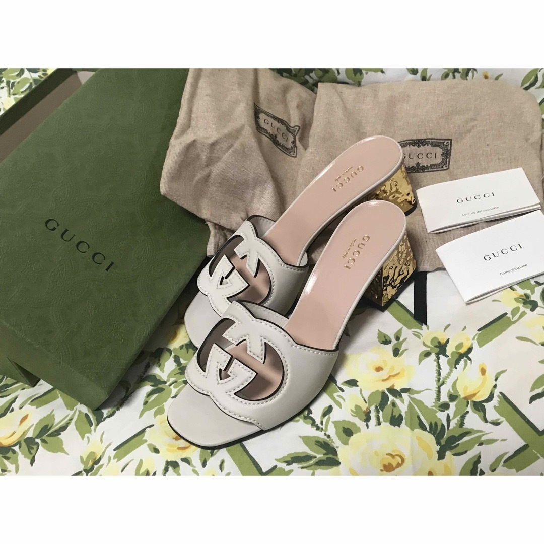 GUCCI - 新品 未使用 GUCCI ゴールドヒール サンダル オフ GUCCI - 新品 未使用 GUCCI ゴールドヒール サンダル オフ